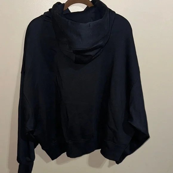 Nike Women's Black Crop Hoodie - Picture 2 of 3